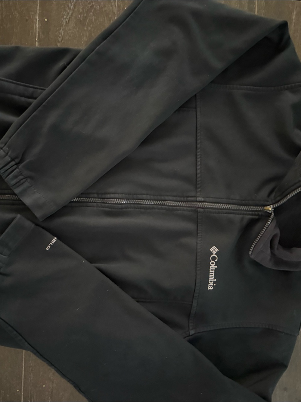 Columbia Men's Black Performance Softshell Full-Zip Jacket